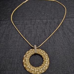 Elegant Gold Tone Circular Metal Rhinestone Pendant Necklace